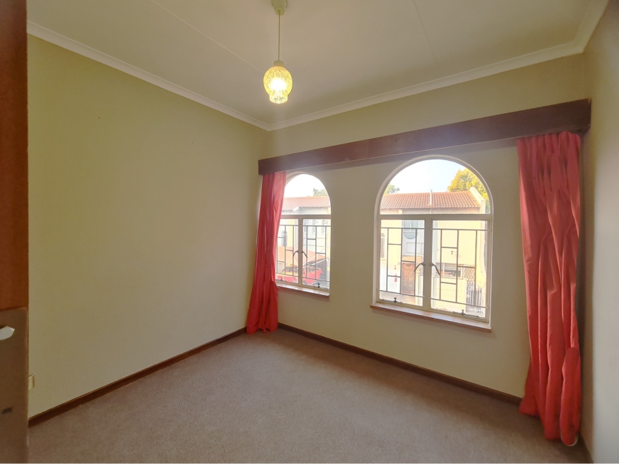To Let 2 Bedroom Property for Rent in Ifafi North West